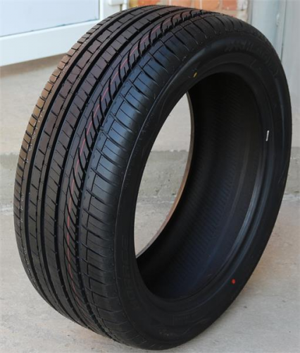 245/40R19 98W HEADWAY HU901